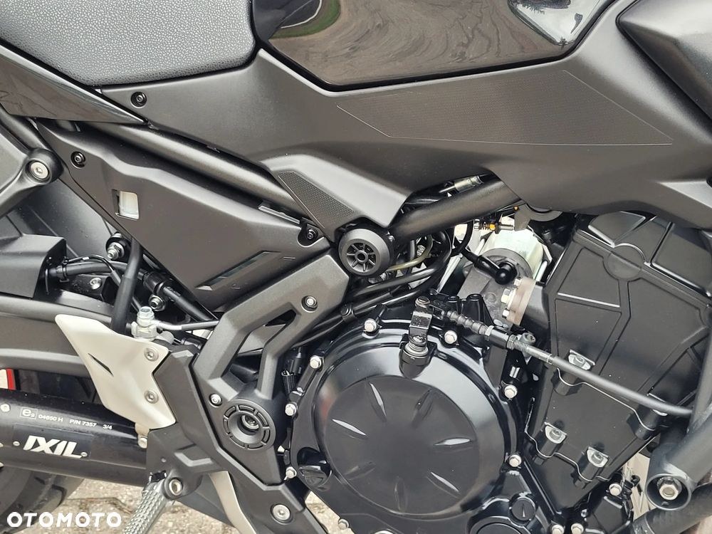 Kawasaki Z 650 - 19