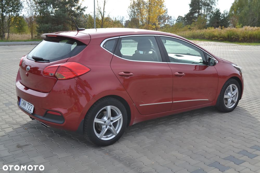 Kia Ceed 2014 photo 4