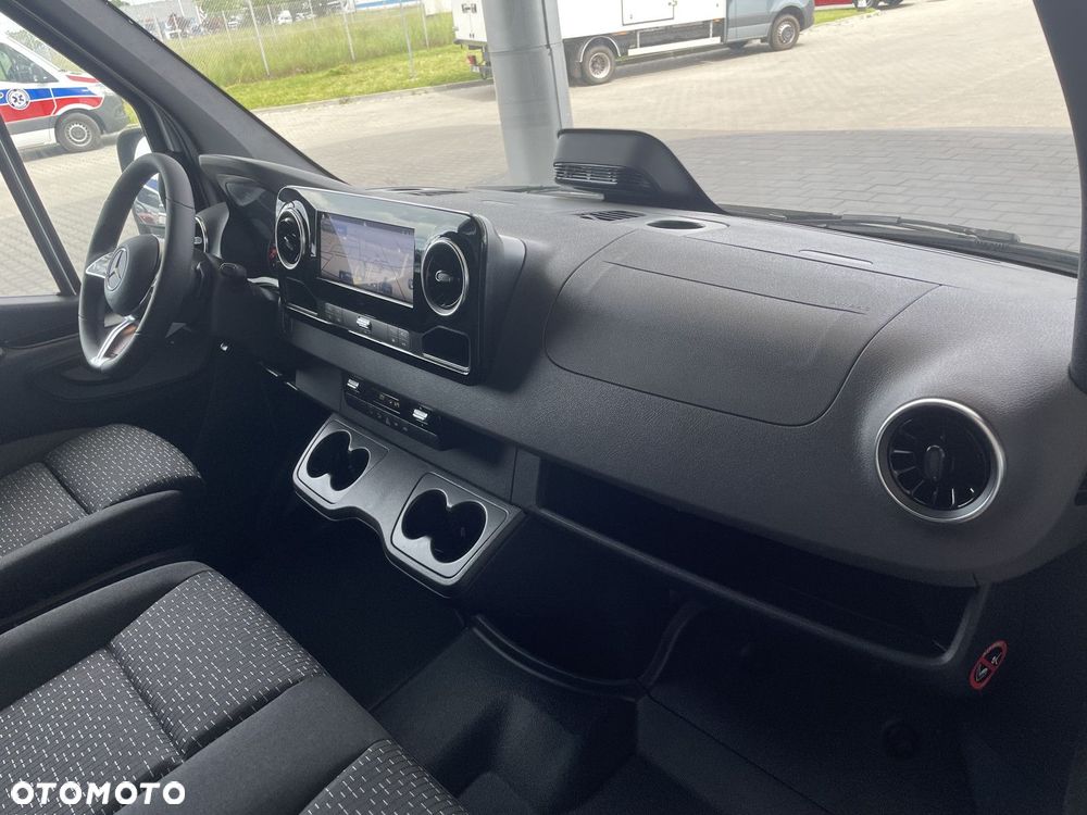 Mercedes-Benz Sprinter Sprinter 319 CDI - 15