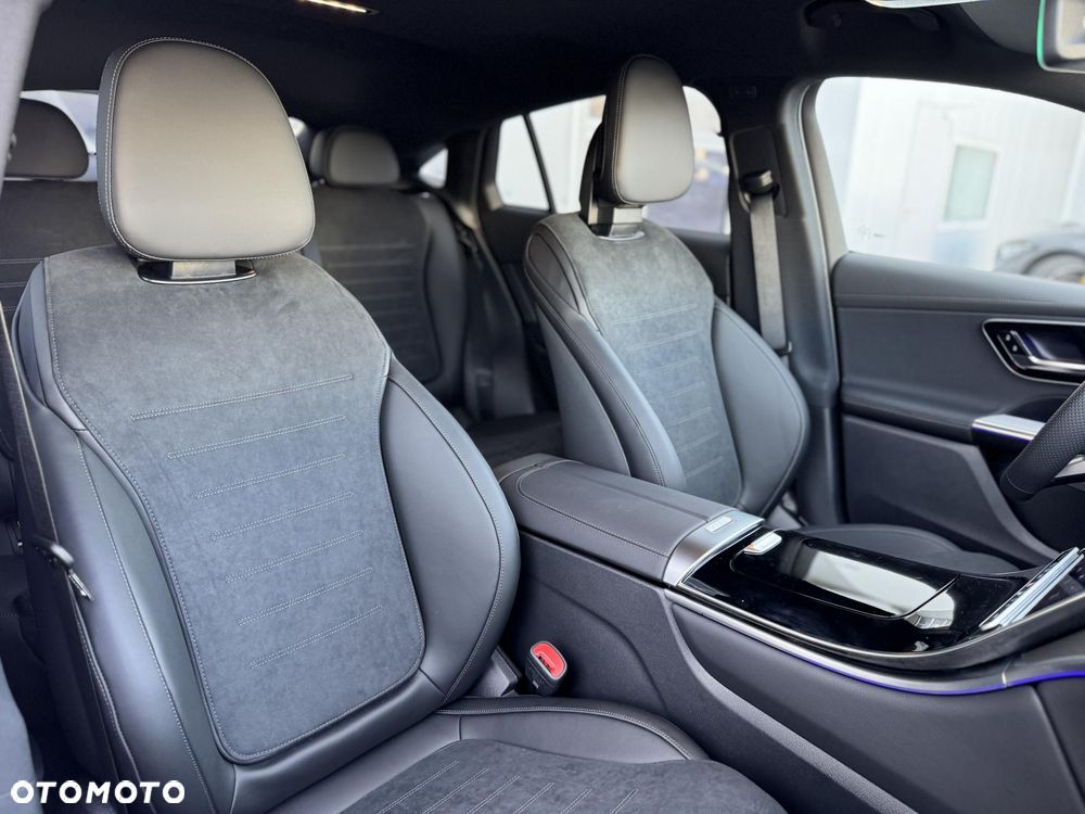 Mercedes-Benz GLC 300 e 4-Matic AMG Line - 12