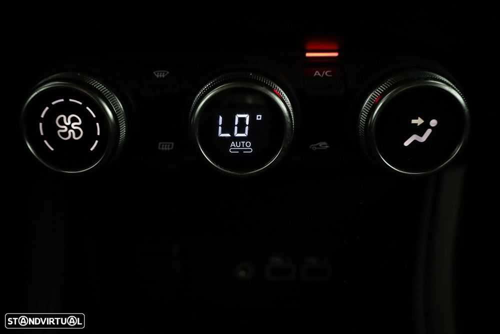 Renault Captur 1.0 TCe Techno Bi-Fuel - 13