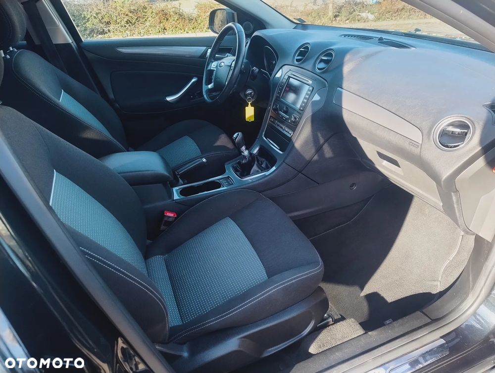 Ford Mondeo 2.0 TDCi Titanium - 14