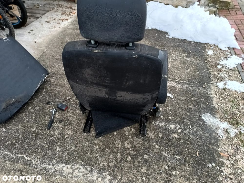 Fotel kierowcy pompowany zwykły podwójny sprinter 906 crafter Mercedes - 15