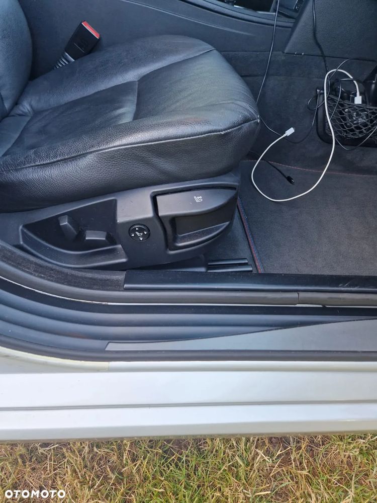 BMW Seria 5 530d Touring - 10