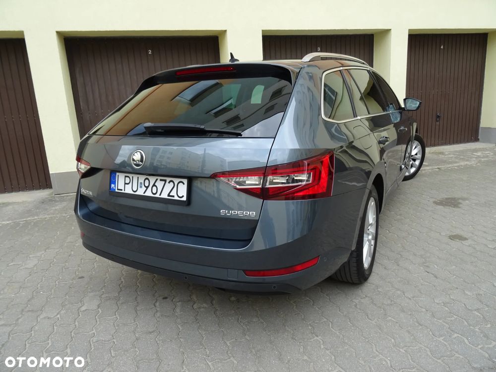 Skoda Superb 1.6 TDI GreenLine - 27
