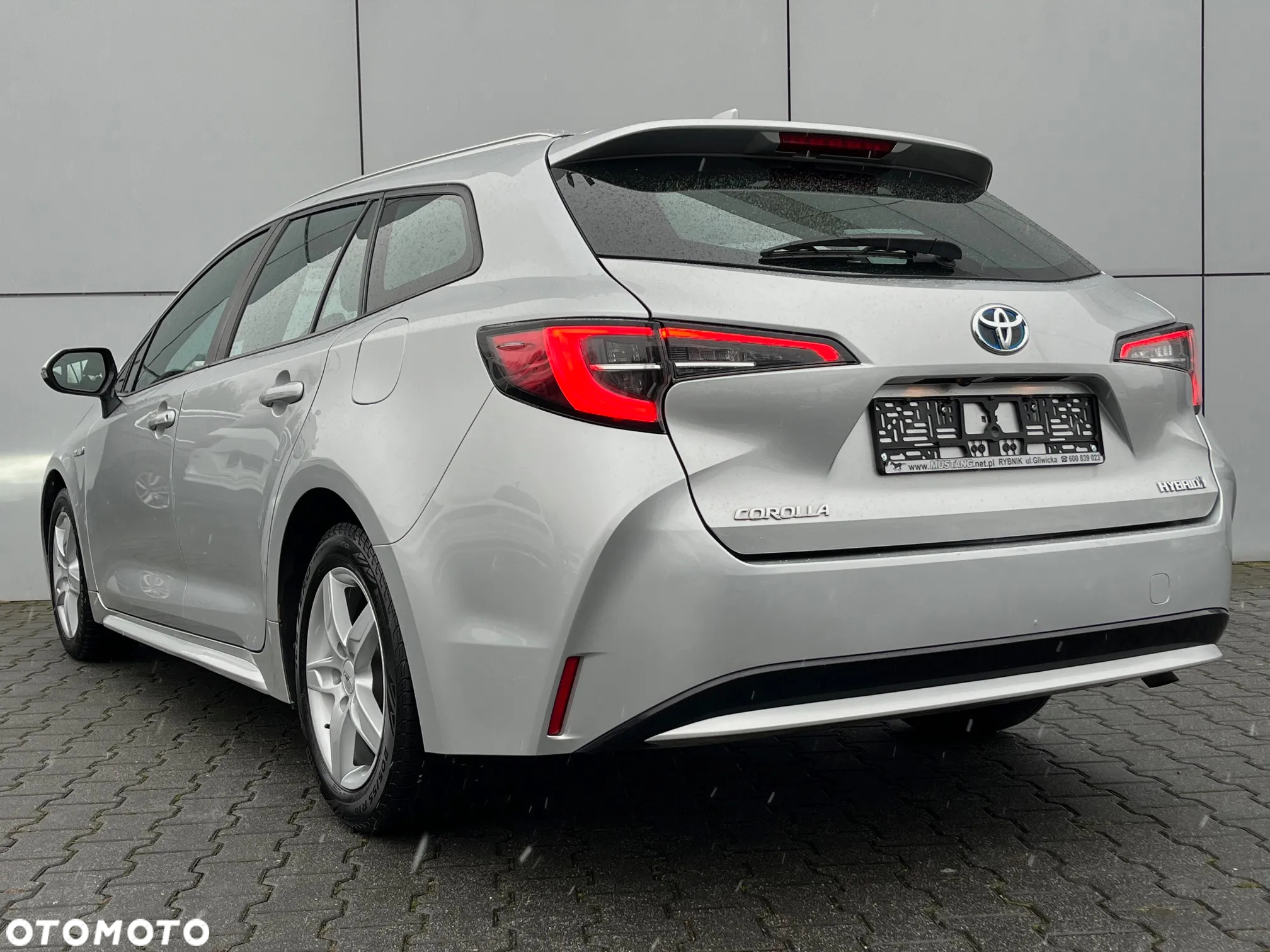 Toyota Corolla 1.8 Hybrid Comfort - 10