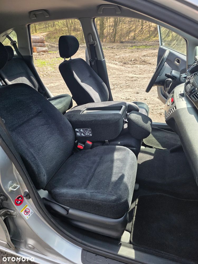 Honda FR-V 2.0 Comfort - 10