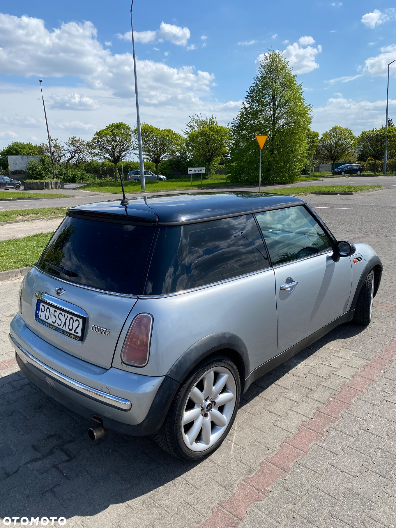 MINI Cooper Standard - 11