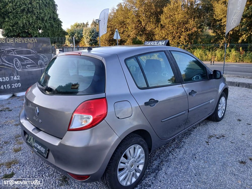 Renault Clio 1.2 16V Dynamique S - 7