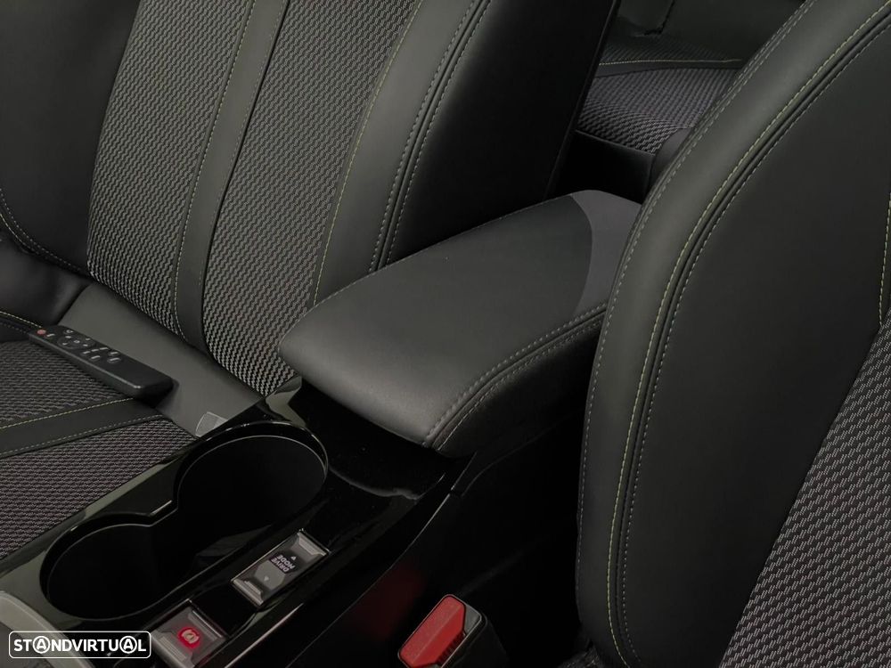 Peugeot 208 1.2 PureTech GT Line - 29