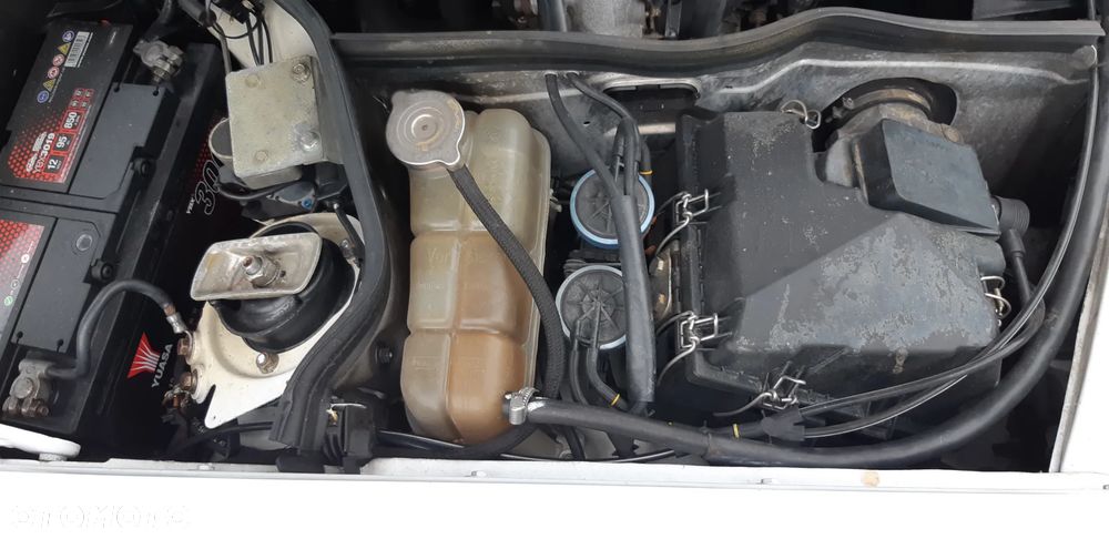 Mercedes-Benz W124 (1984-1993) - 30