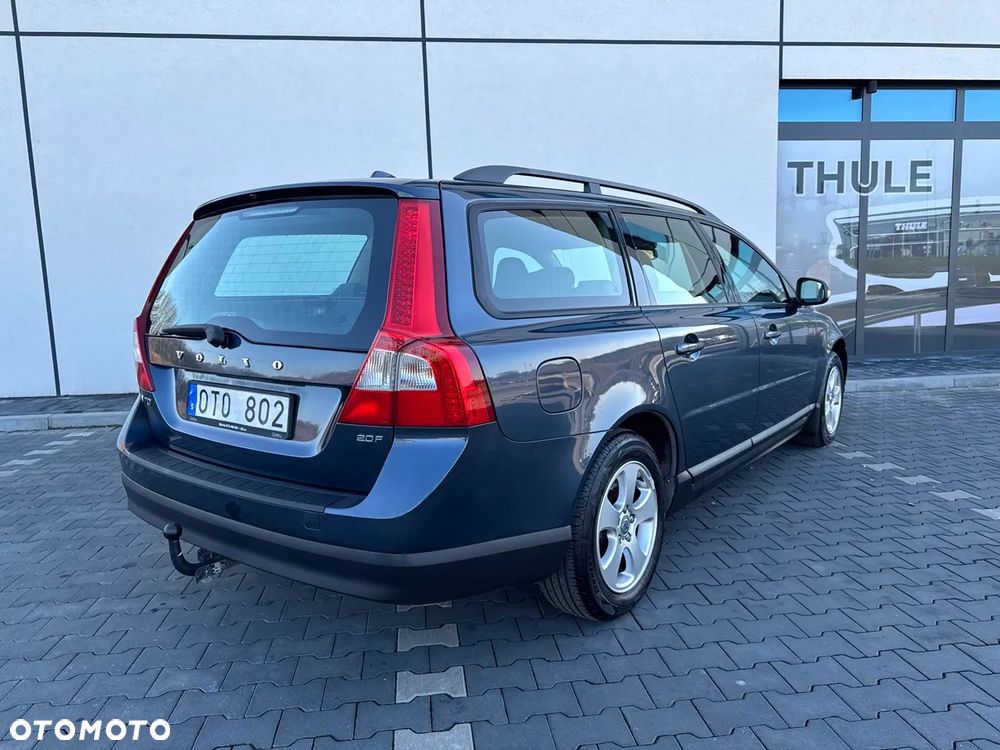 Volvo V70 2.0 Momentum - 23