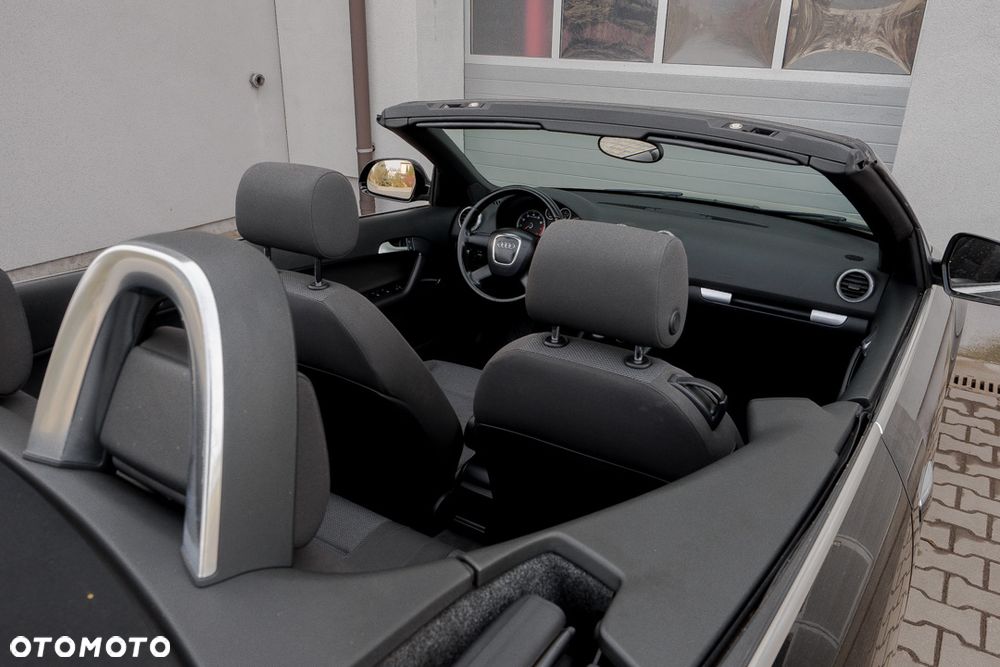 Audi A3 Cabrio 1.6 Attraction - 14