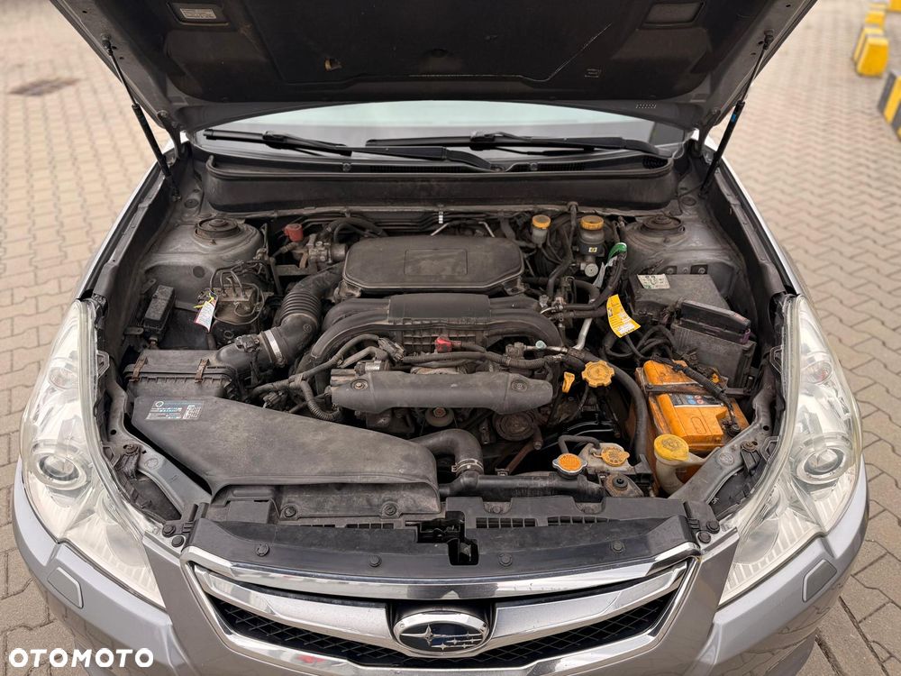 Subaru Legacy - 16