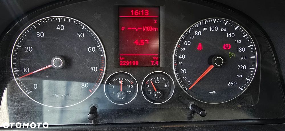 Volkswagen Touran 1.4 TSI Comfortline - 9