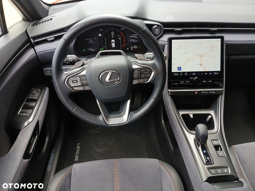Lexus LBX 1.5 Hybrid Cool AWD - 18
