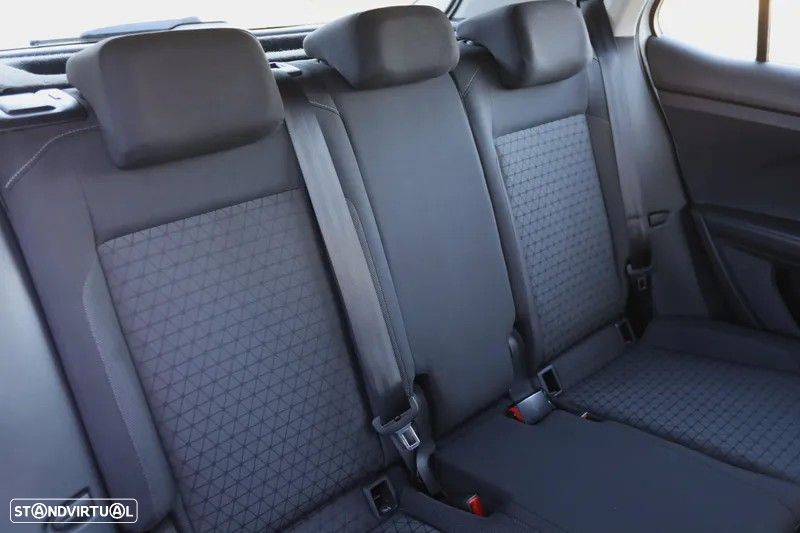 Volkswagen T-Cross 1.0 TSI Style — fotografia 17