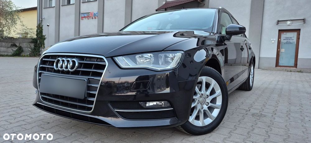 Audi A3 Sportback 1.2 TFSI Attraction - 1