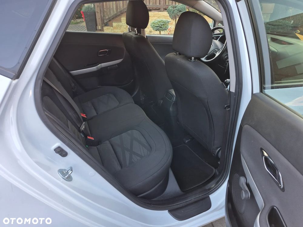 Kia Ceed 1.4 CVVT UEFA EURO 2016 - 16