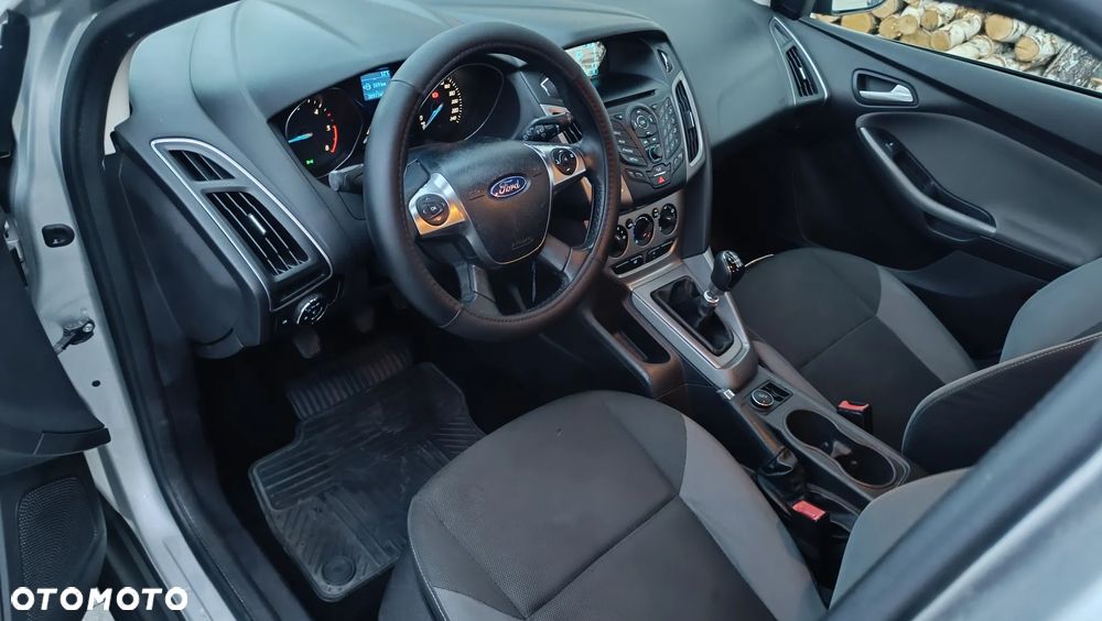 Ford Focus 1.6 TDCi DPF Trend - 6