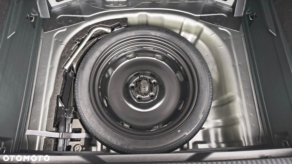Volkswagen T-Roc - 32