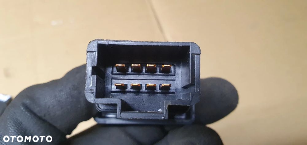 Przełącznik świateł awaryjnych Dacia Logan - 4