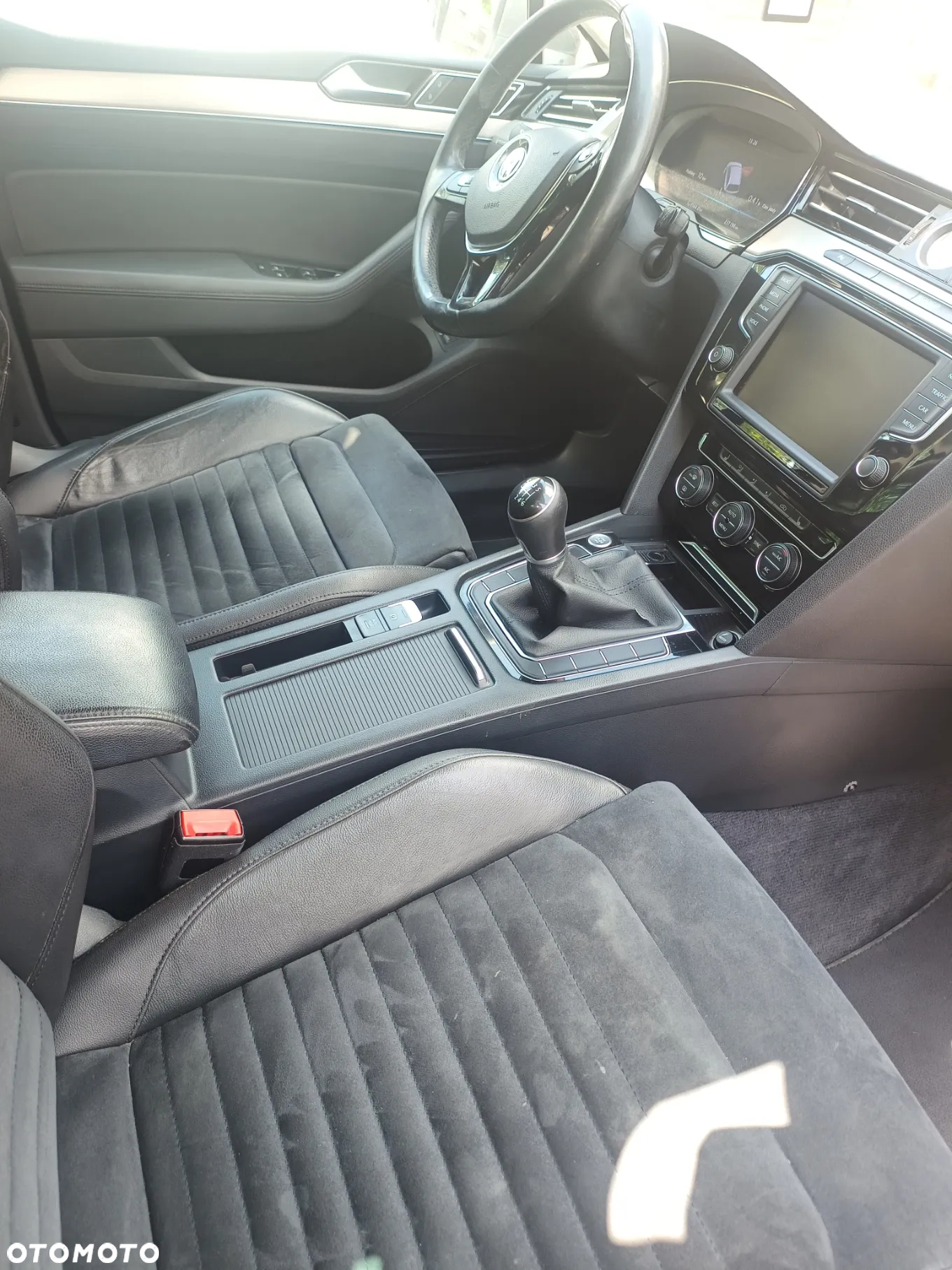 Volkswagen Passat - 12