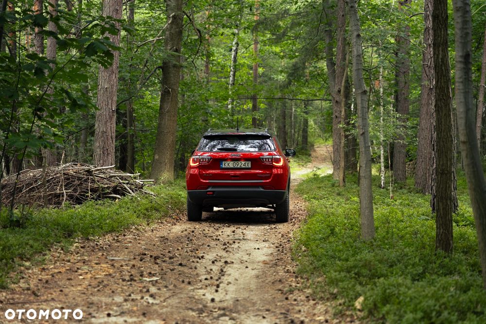 Jeep Compass - 27