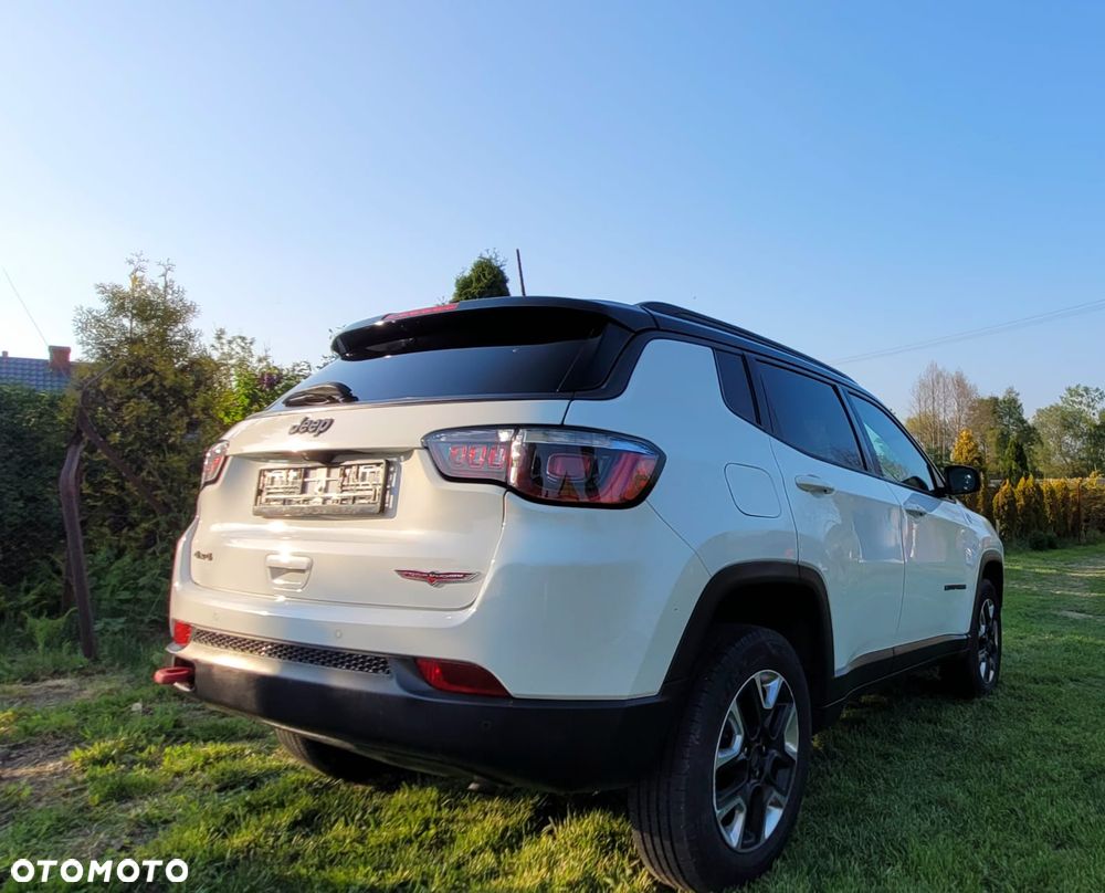 Jeep Compass - 16