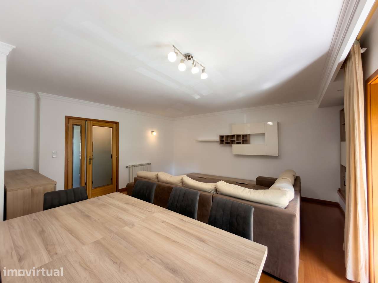 Apartamento T2 COMO NOVO Oliveira do Douro ao Intermaché - Grande imagem: 4/32