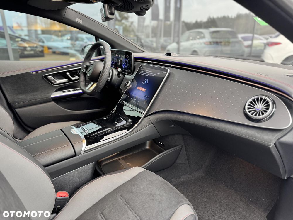 Mercedes-Benz EQE 350 90.5kWh 4-Matic AMG Line - 17