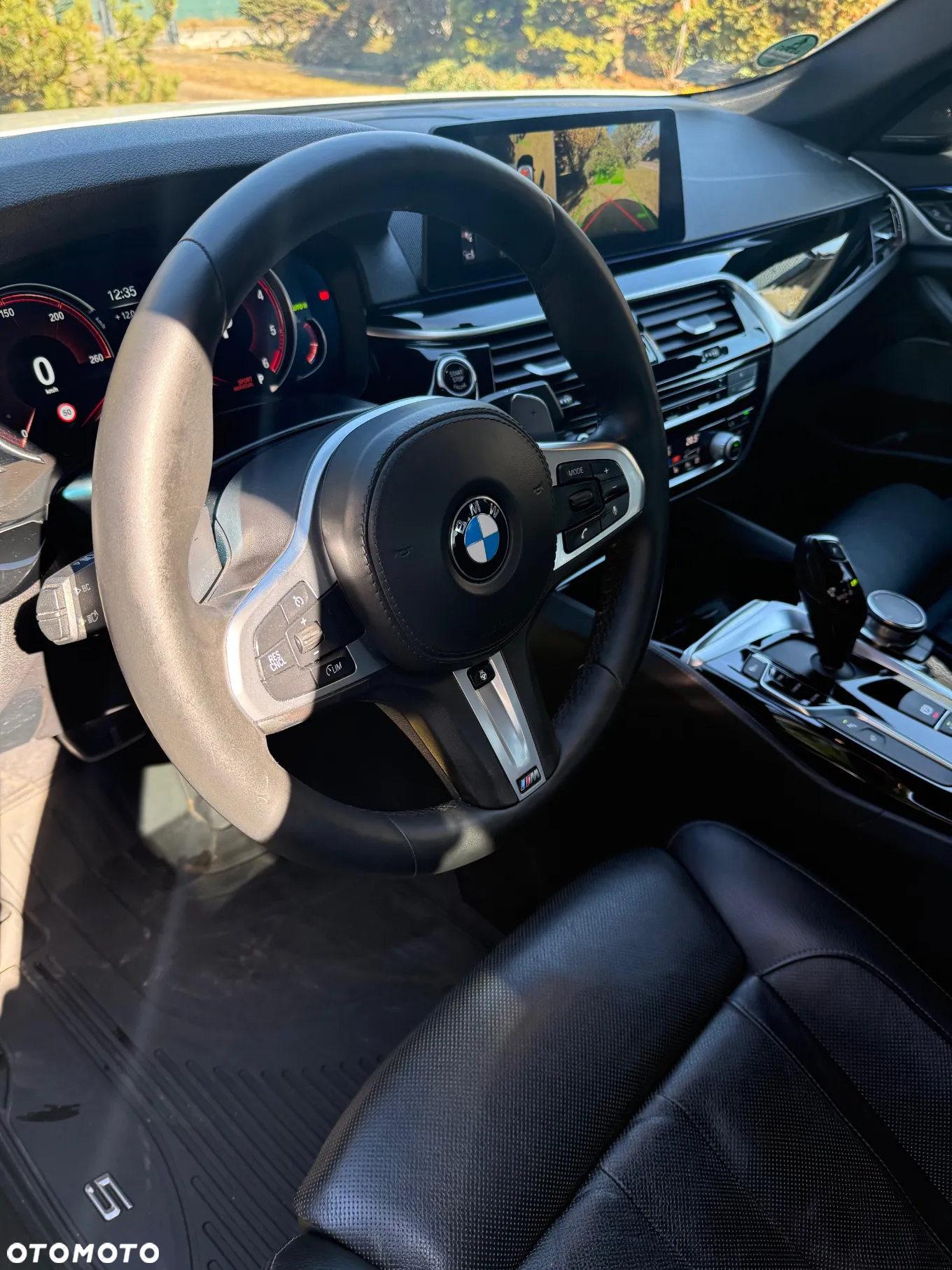 BMW Seria 5 520d M Sport - 29