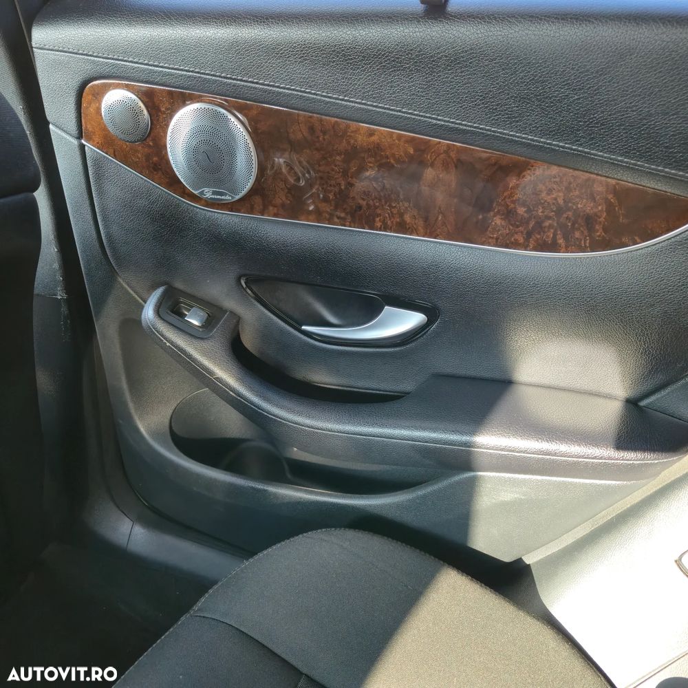 Mercedes-Benz GLC 250 d 4MATIC 9G-TRONIC - 10