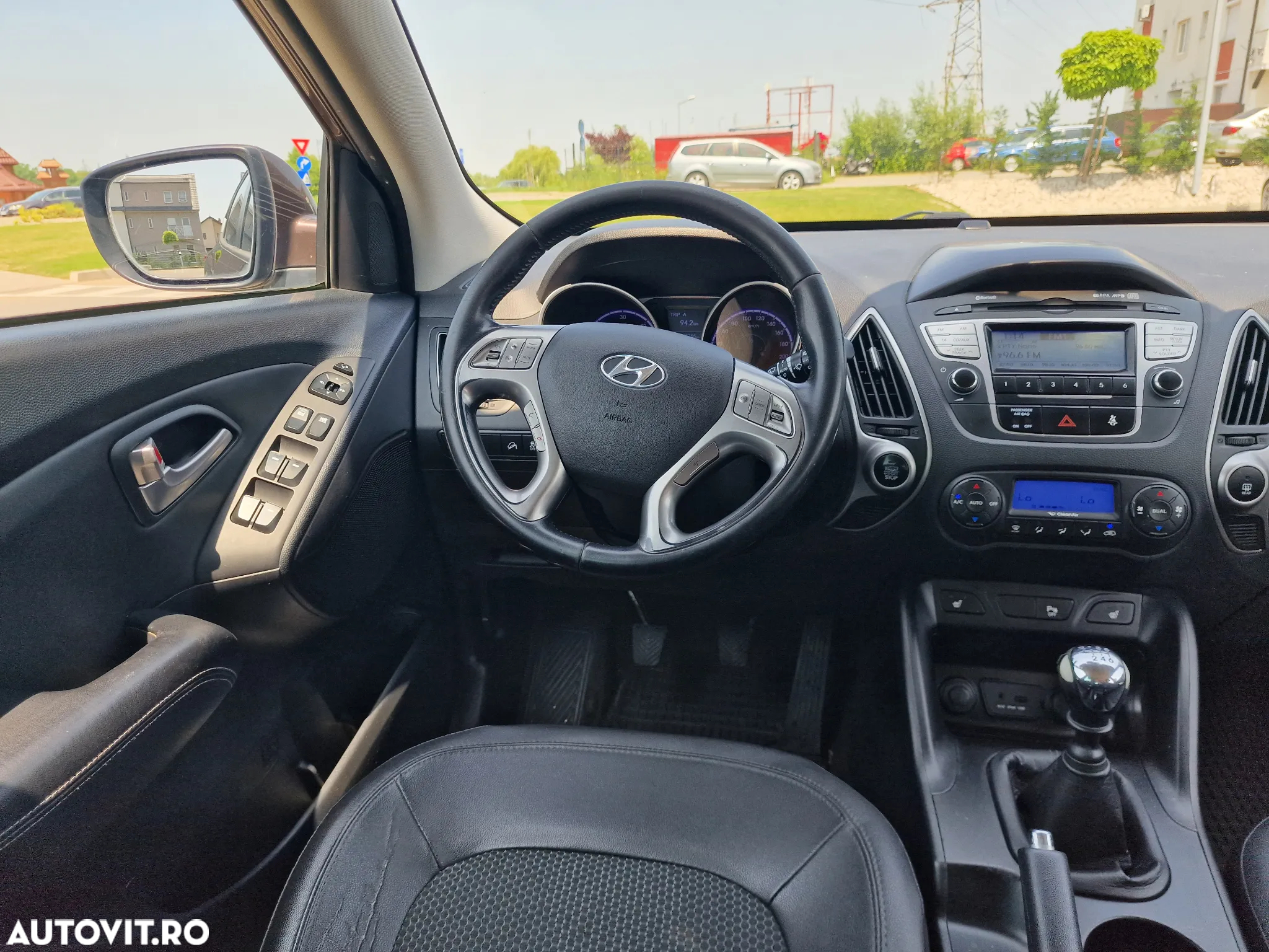 Hyundai ix35 1.7 CRDI 2WD blue Finale Gold - 18