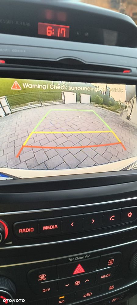 Kia Sorento 2.2 CRDI XL 7os - 14