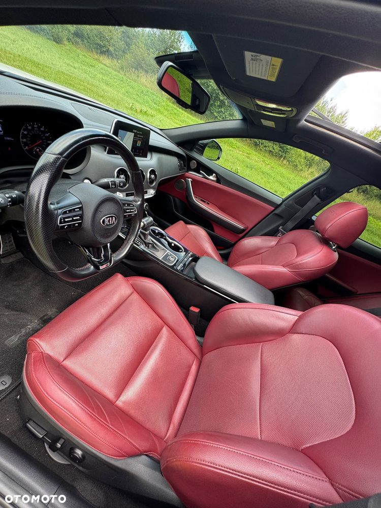 Kia Stinger 2.0 T-GDI GT Line - 11