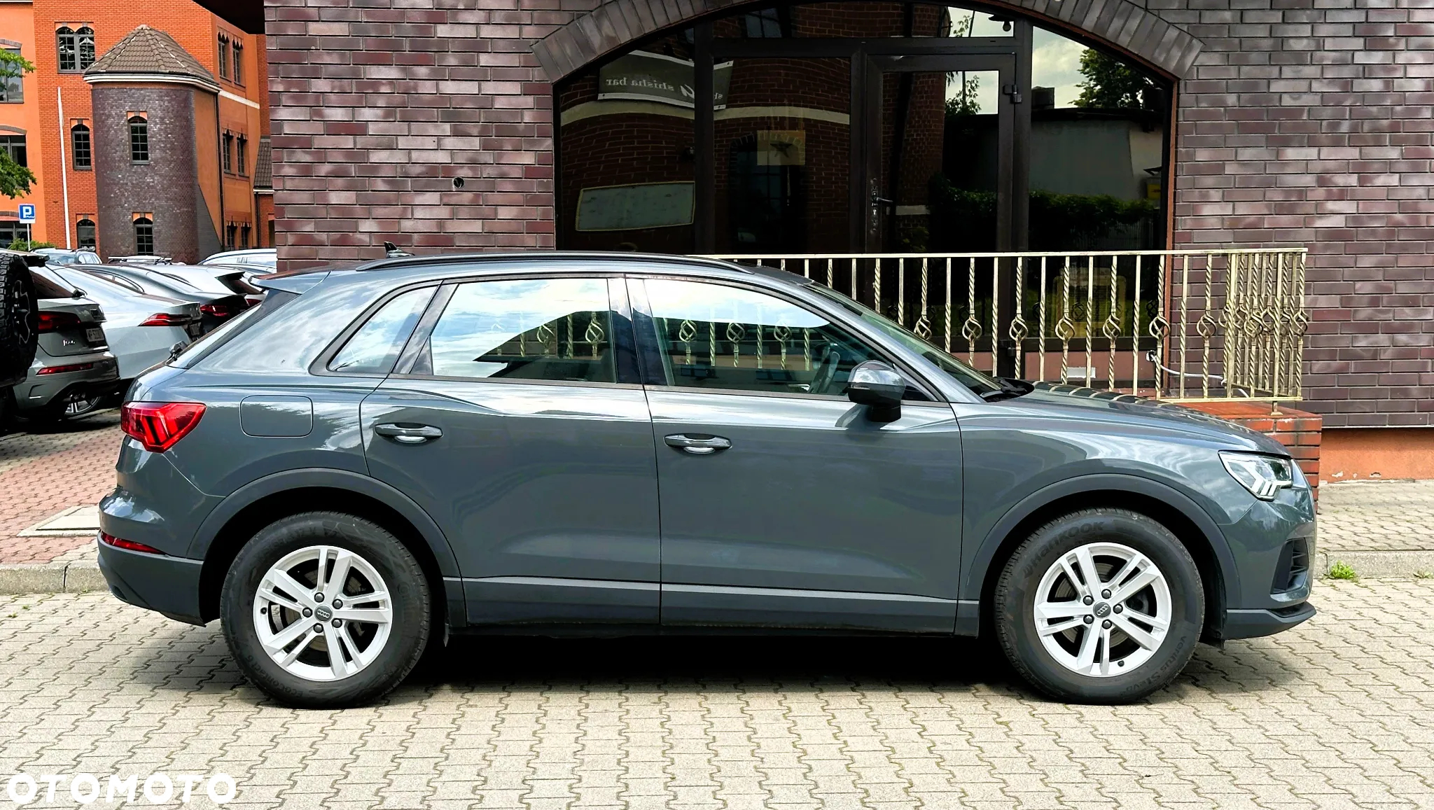 Audi Q3 2.0 TDI S tronic design - 4