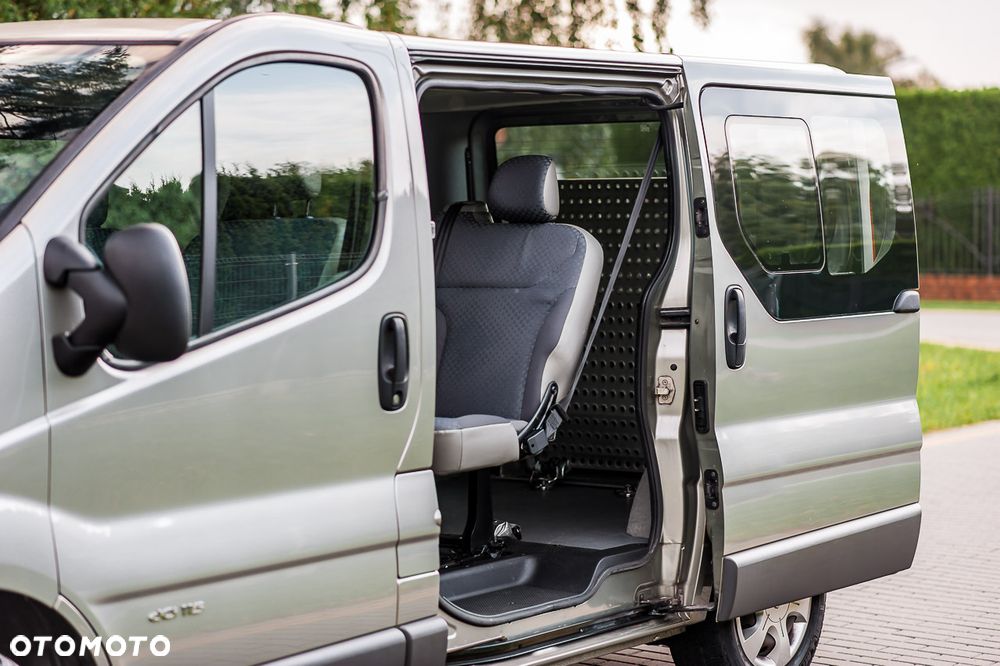 Renault Trafic L1H1 Passenger Lux - 16
