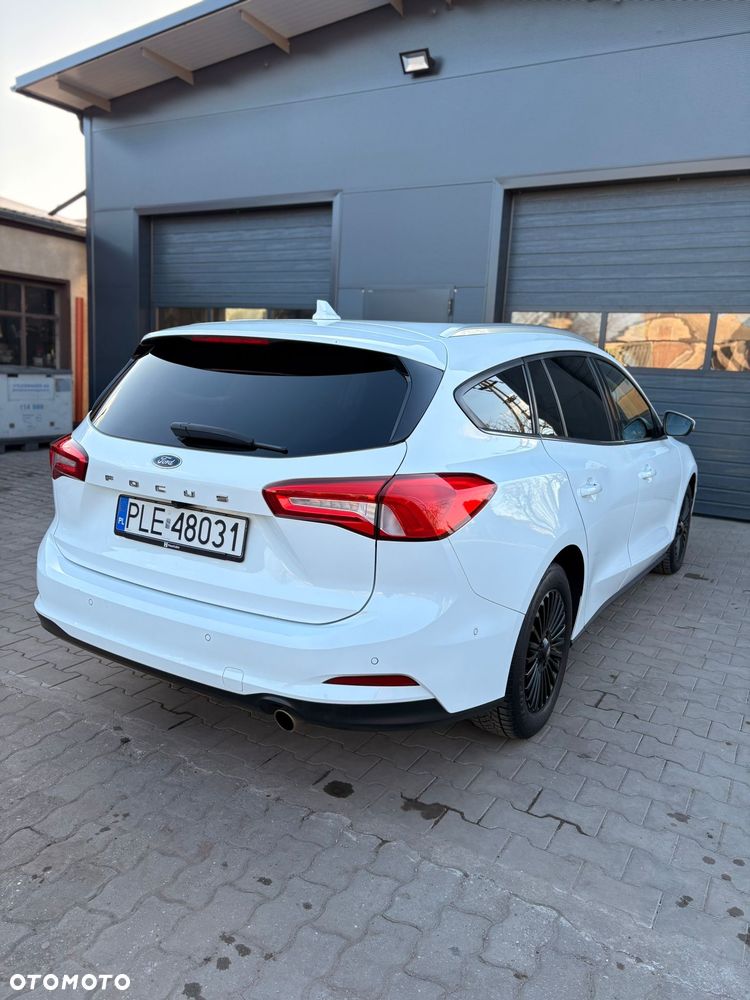 Ford Focus 1.5 EcoBlue Start-Stopp-System COOL&CONNECT DESIGN - 8