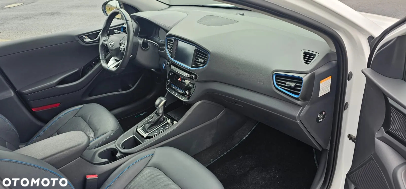 Hyundai IONIQ hybrid Platinum - 16