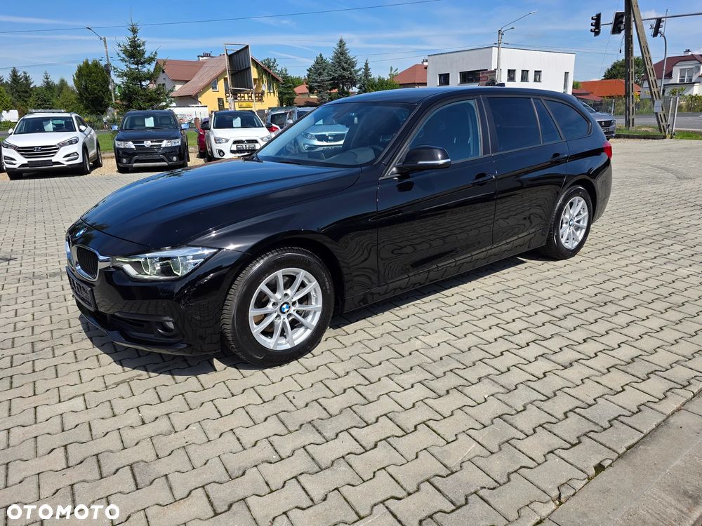 BMW Seria 3 320d xDrive - 4