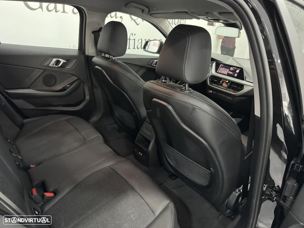 BMW 116 d Sport Line - 37