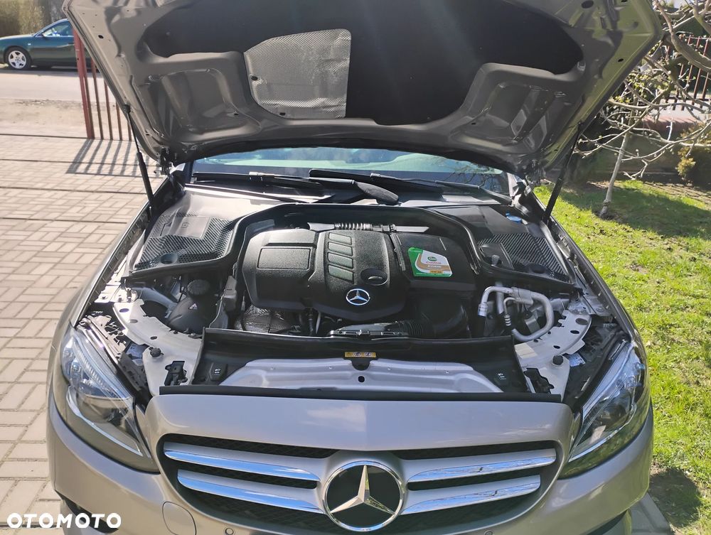 Mercedes-Benz Klasa C 220 d 9G-TRONIC Avantgarde - 17