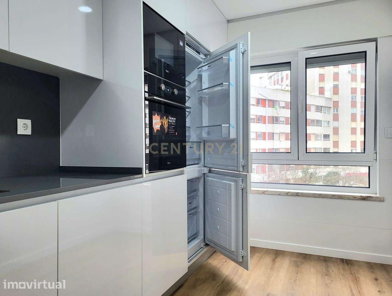 Apartamento T3 remodelado - Grande imagem: 2/22