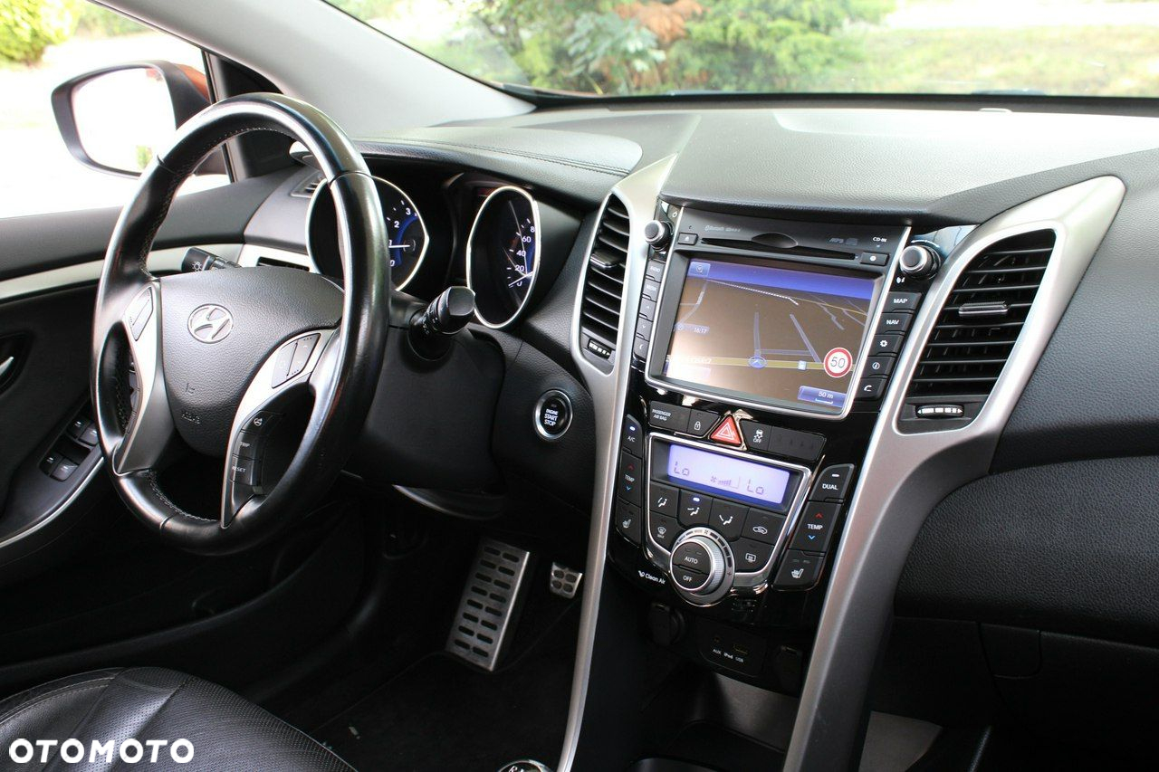 Hyundai i30 - 23