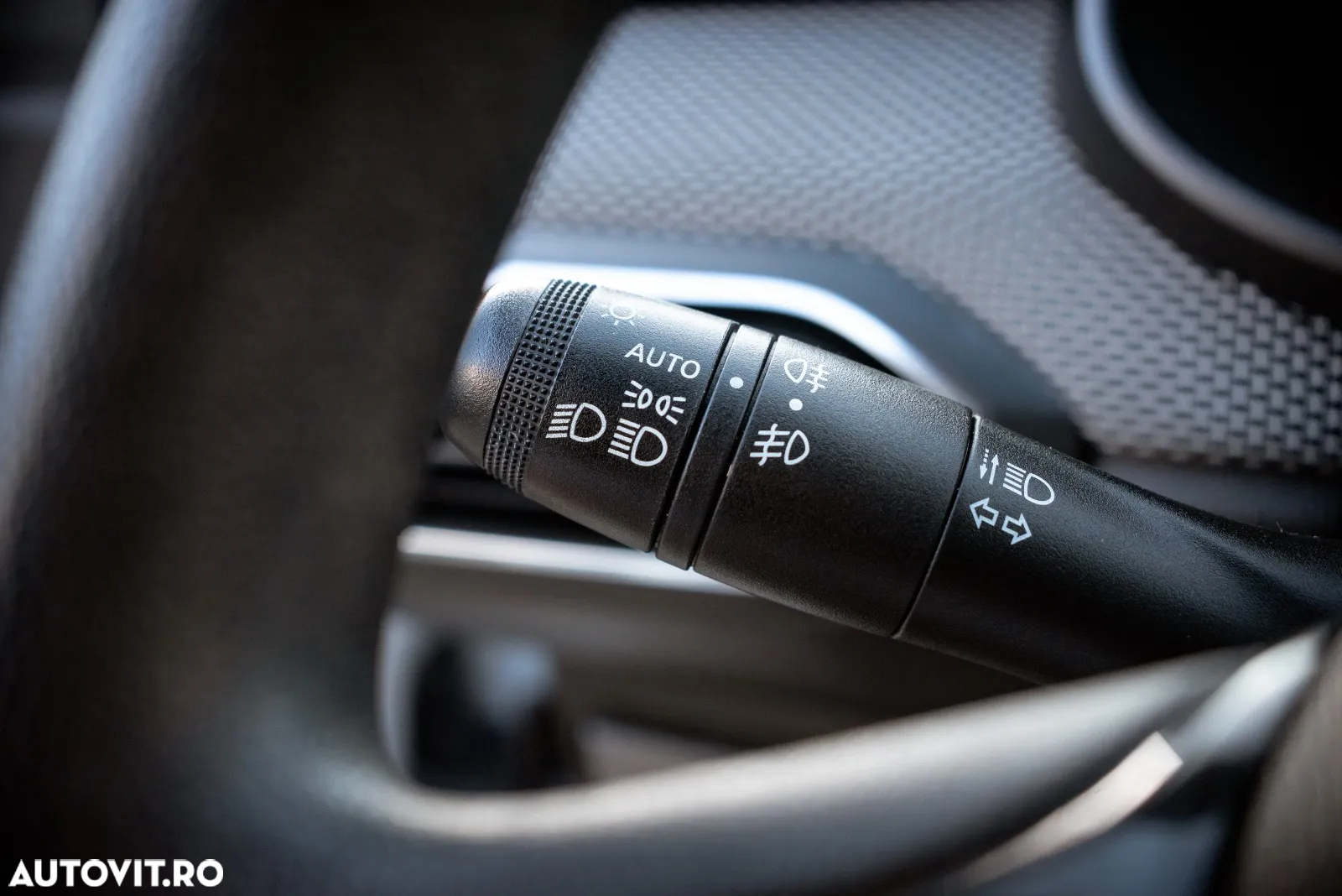 Dacia Logan ECO-G 100 MT6 Comfort - 28