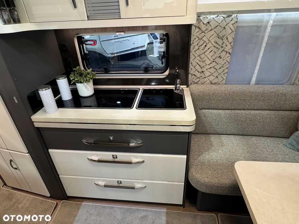 Hobby 495 WFB Excellent - 9