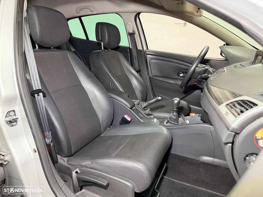 Renault Mégane 1.5 dCi Dynamique S - 9