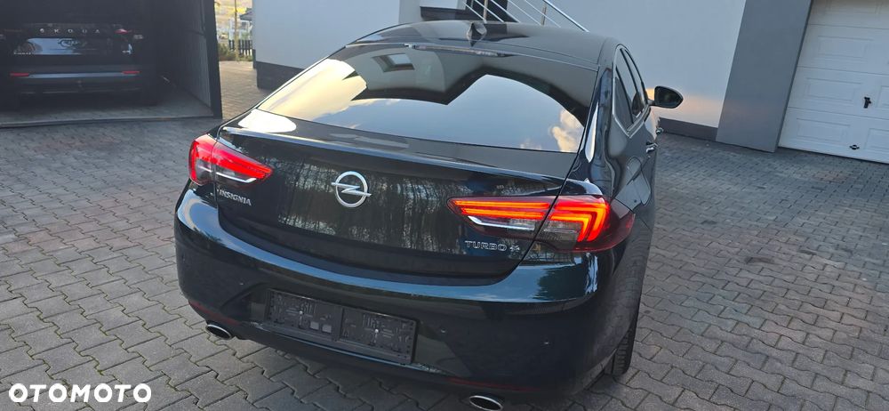 Opel Insignia 2.0 DI Turbo 4x4 Exclusive - 12