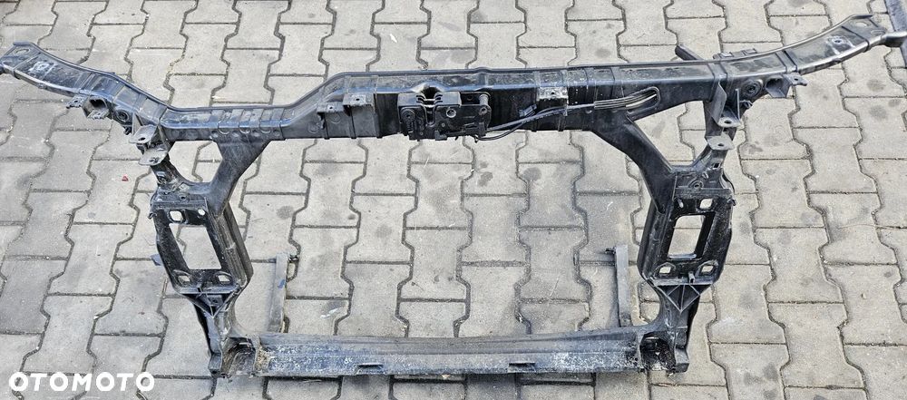 Audi A4 B8 1.8 TFSI pas przedni wzmocnienie przód - 1